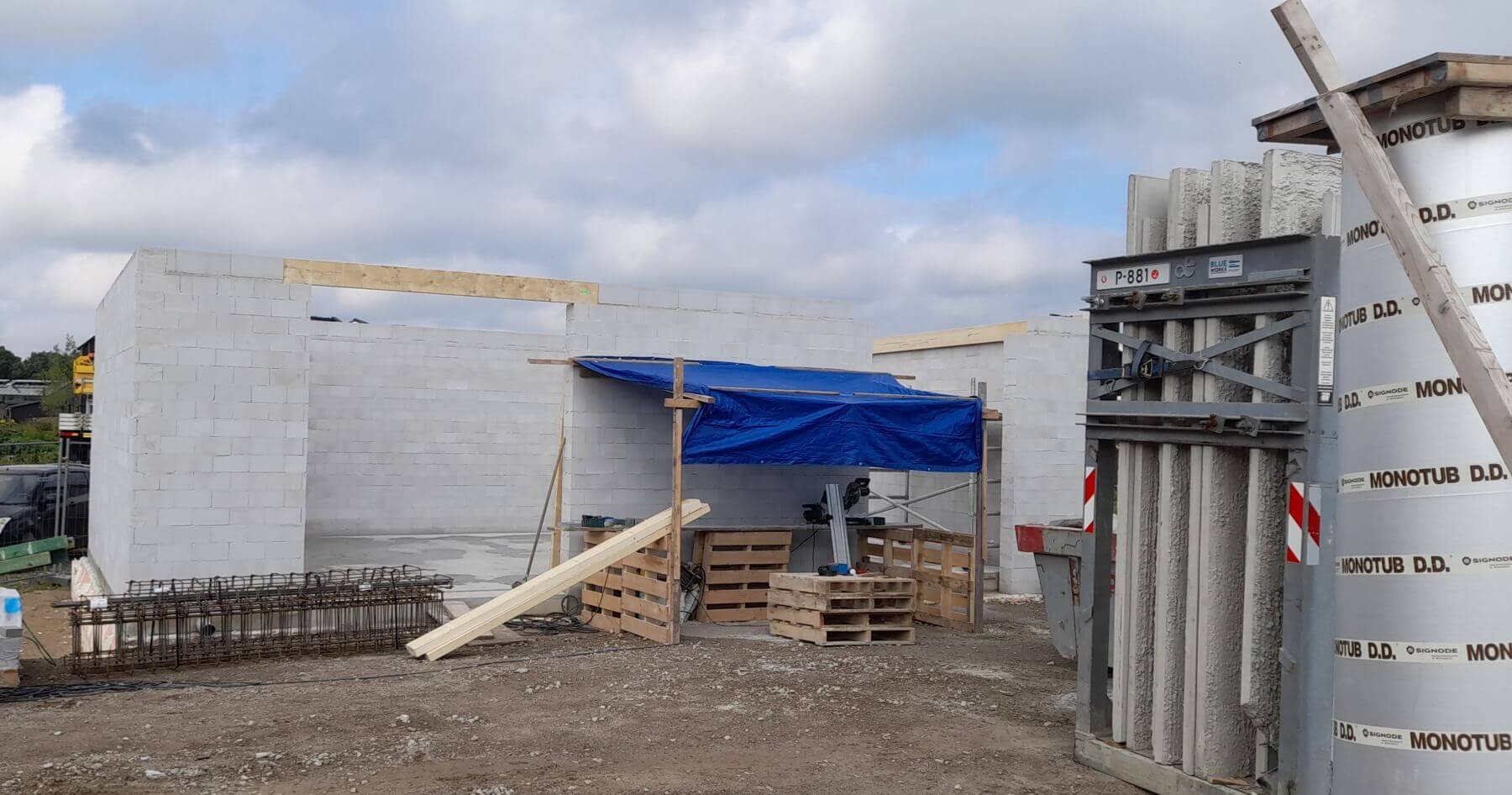 New Build Garage ~ Wall Construction